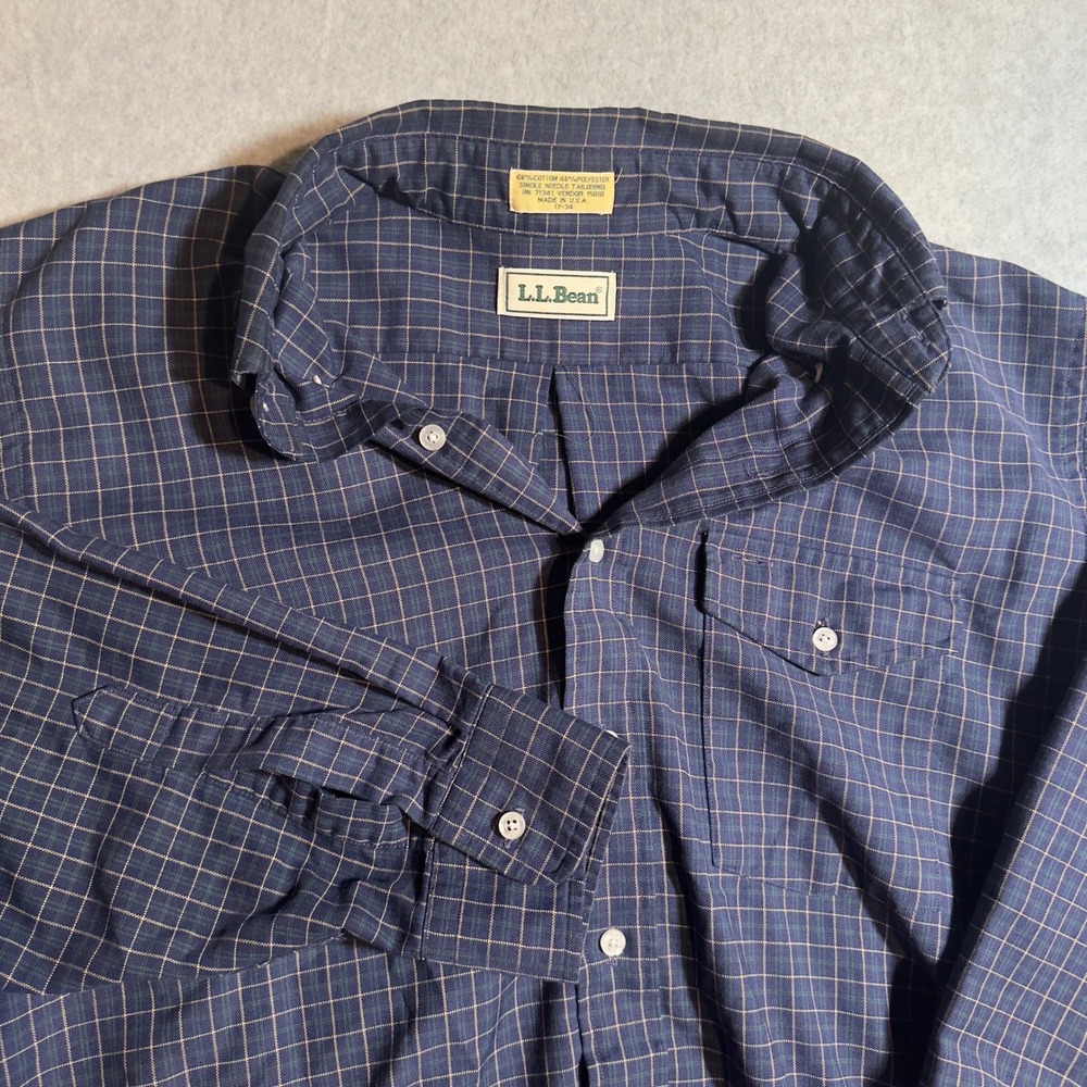 L.L. Bean Mens Vintage Navy Blue Plaid Button Down Shirt Made in USA 17-34 Large